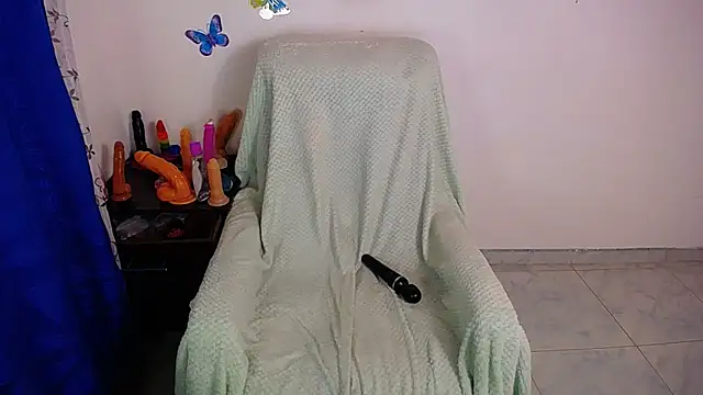 hot girl01 hanna online show from 11/15/25, 04:33