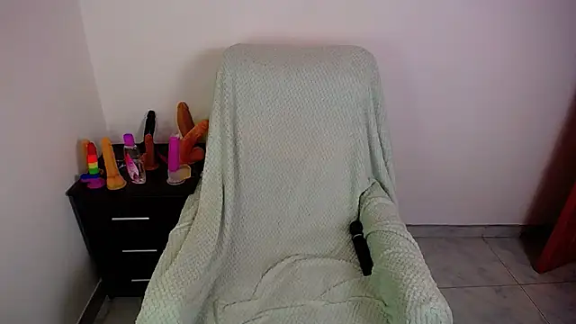 hot girl01 hanna online show from 09/18/25, 10:13