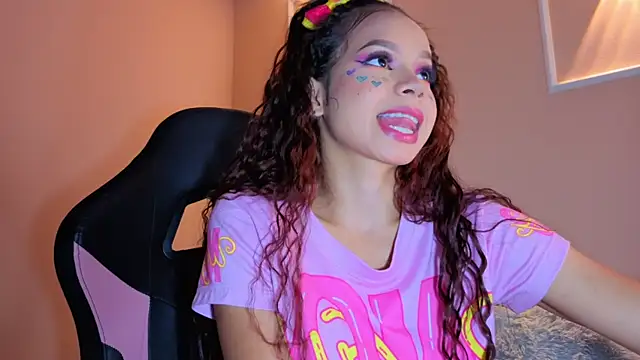 SheilaSmiith online show from 10/24/25, 10:09