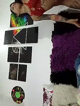 baby liz01 online show from 10/05/25, 09:16