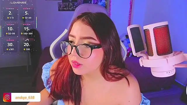 AnngelaSkye online show from 04/29/26, 09:13