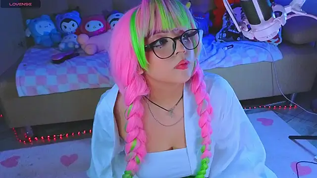 AnngelaSkye online show from 10/30/25, 06:12