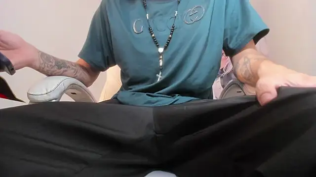 FrannBoy online show from 03/25/26, 04:12