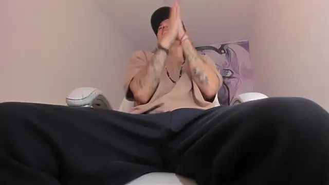 FrannBoy online show from 04/05/26, 02:51