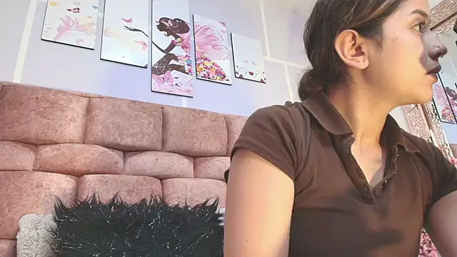 Snapshot of katecooper chatting on 09/17/25, 11:45 katecooper online show from 09/17/25, 11:45