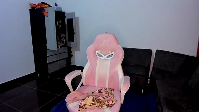 littlelight1 online show from 03/05/25, 02:01