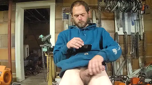 Bigoleslong98765 online show from 10/31/25, 02:46