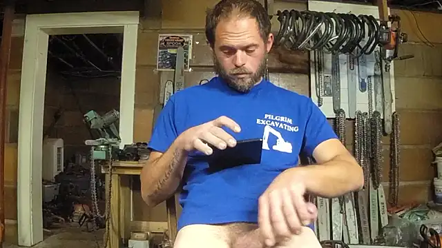 Bigoleslong98765 online show from 10/28/25, 05:12