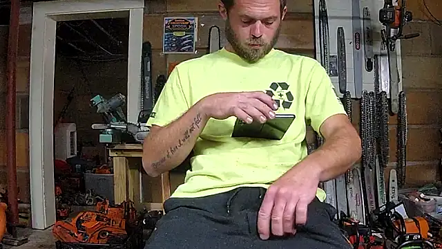 Bigoleslong98765 online show from 10/18/25, 05:31