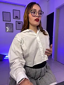 Snapshot of Miss-Abbii chatting on 03/07/25, 07:27 Miss-Abbii online show from 03/07/25, 07:27