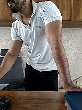indianguy89 online show from 04/19/26, 06:58