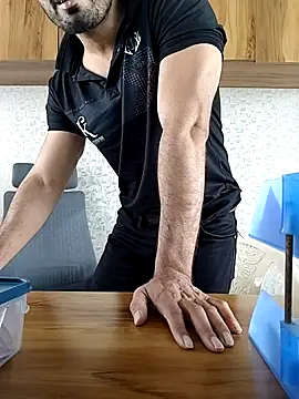 indianguy89 online show from 04/04/26, 05:47