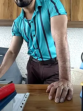 indianguy89 online show from 02/25/26, 08:25