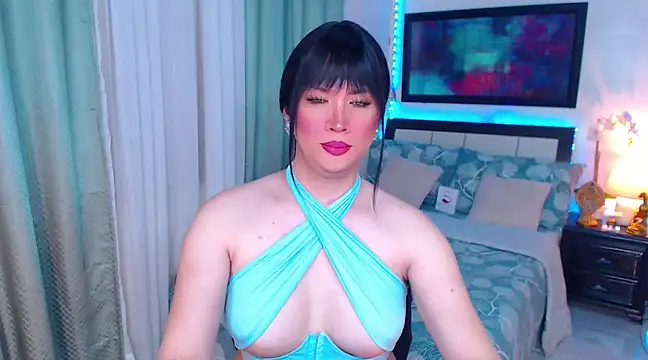 Snapshot of Heavenly_Treats chatting on 03/18/25, 03:56 Heavenly Treats online show from 03/18/25, 03:56