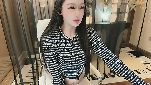 Aisi-20 online show from 10/19/25, 07:33