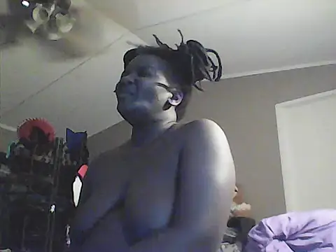 Snapshot of EbonyFetishQueen chatting on 06/13/26, 05:49 EbonyFetishQueen online show from 06/13/26, 05:49