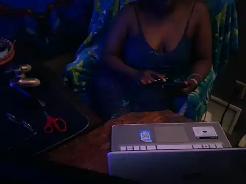 EbonyFetishQueen online show from 01/08/26, 12:44