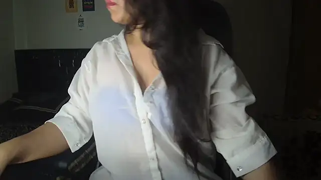Snapshot of Most-Beautiful-Queen chatting on 04/25/26, 04:37 Most-Beautiful-Queen online show from 04/25/26, 04:37