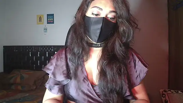 Most-Beautiful-Queen online show from 11/15/25, 07:51