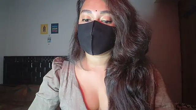 Most-Beautiful-Queen online show from 12/13/25, 08:04