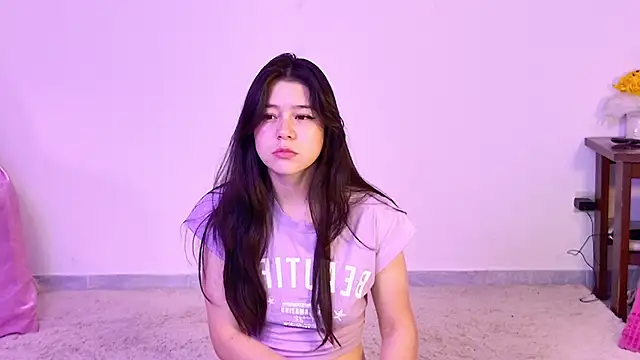 pink flower  online show from 11/05/25, 11:19