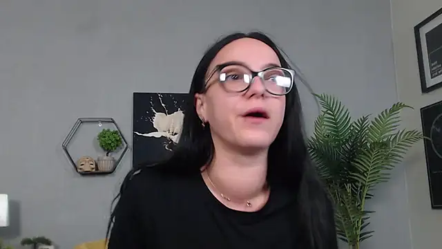 IzabelllNoir online show from 05/23/26, 04:44