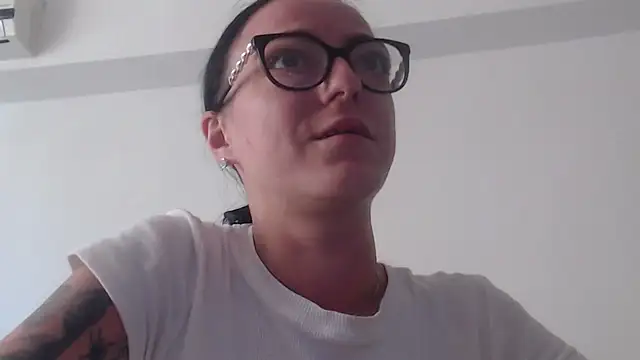 IzabelllNoir online show from 05/30/26, 12:00