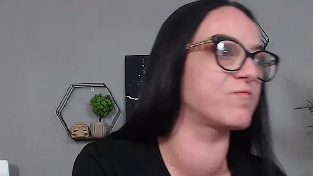 IzabelllNoir online show from 04/29/26, 05:30