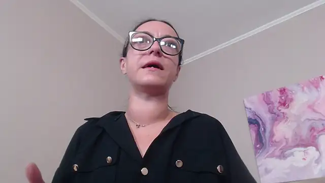 Snapshot of IzabelllNoir chatting on 06/28/26, 03:46 IzabelllNoir online show from 06/28/26, 03:46