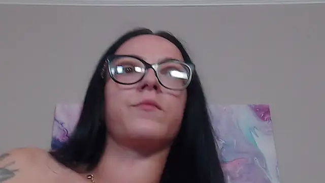 Snapshot of IzabelllNoir chatting on 06/20/26, 09:03 IzabelllNoir online show from 06/20/26, 09:03