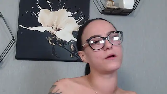 IzabelllNoir online show from 03/10/26, 09:02