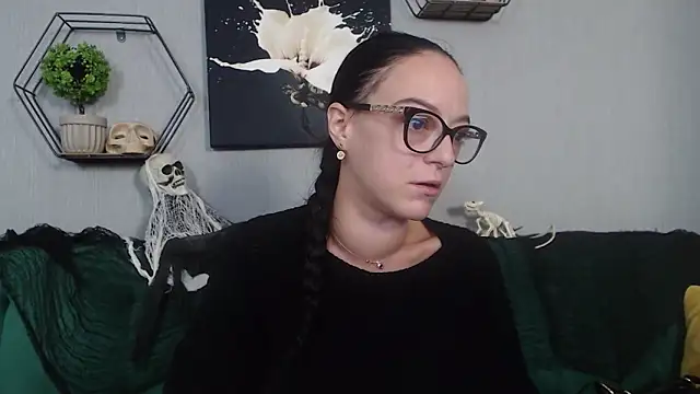 Snapshot of IzabelllNoir chatting on 10/16/25, 11:29 IzabelllNoir online show from 10/16/25, 11:29