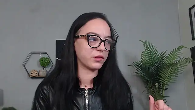 IzabelllNoir online show from 05/10/26, 07:56