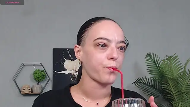 IzabelllNoir online show from 04/03/26, 06:53