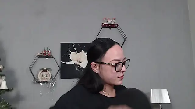 IzabelllNoir online show from 12/18/25, 11:03