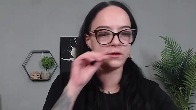 IzabelllNoir online show from 04/29/26, 04:05