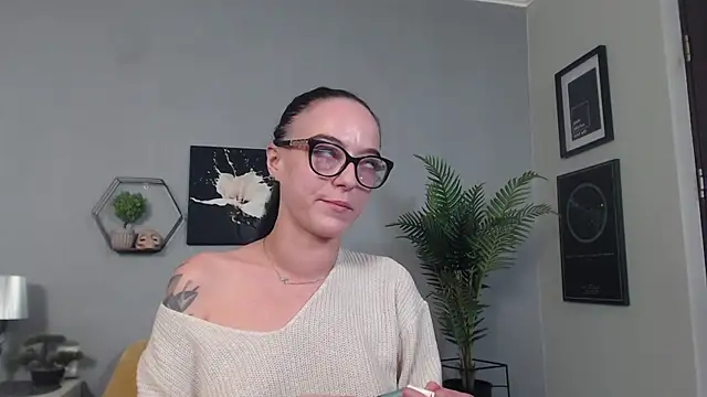 IzabelllNoir online show from 03/04/26, 10:01