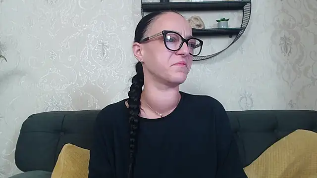 IzabelllNoir online show from 11/29/25, 06:24