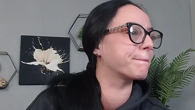 IzabelllNoir online show from 03/09/26, 07:01