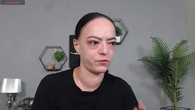 IzabelllNoir online show from 03/25/26, 08:35