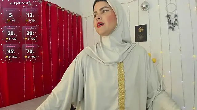 AishaAmin  online show from 02/05/26, 12:45