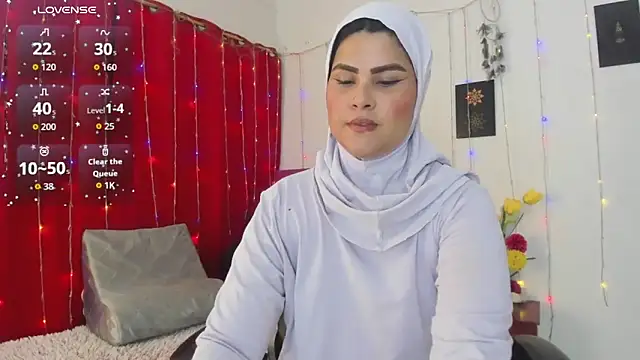 AishaAmin  online show from 05/05/26, 12:08