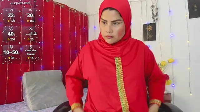 AishaAmin  online show from 05/13/26, 12:12