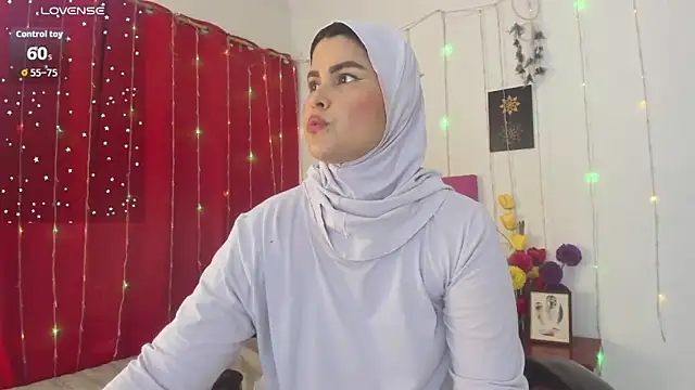 AishaAmin  online show from 04/07/26, 12:29