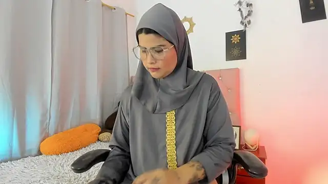 Snapshot of AishaAmin_ chatting on 07/06/26, 12:34 AishaAmin online show from 07/06/26, 12:34