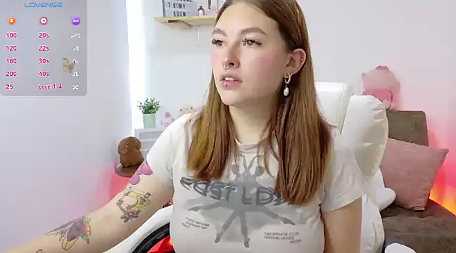 Snapshot of aaaaamy_1 chatting on 03/09/25, 10:19 aaaaamy 1 online show from 03/09/25, 10:19