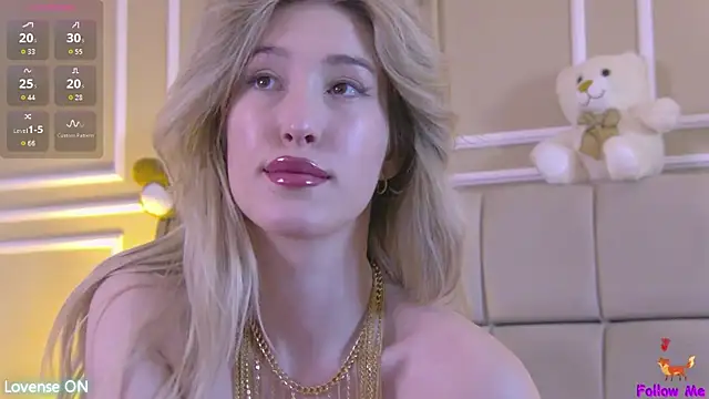 Snapshot of SerenaBennet chatting on 01/09/26, 09:05 SerenaBennet online show from 01/09/26, 09:05