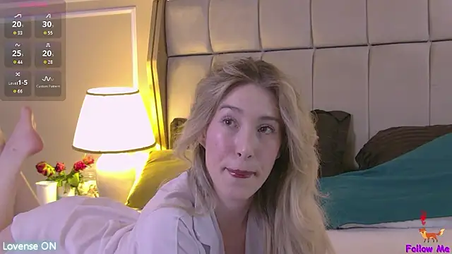 Snapshot of SerenaBennet chatting on 02/15/26, 12:48 SerenaBennet online show from 02/15/26, 12:48