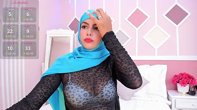 Snapshot of Lea_nahid chatting on 02/13/26, 07:03 Lea nahid online show from 02/13/26, 07:03