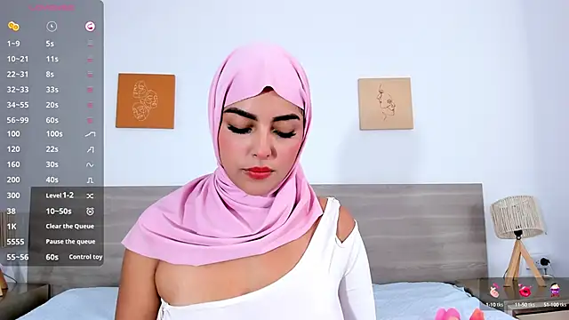 Snapshot of Lea_nahid chatting on 09/18/25, 07:39 Lea nahid online show from 09/18/25, 07:39